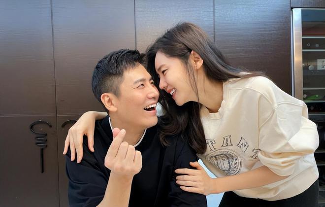 婧婧整理卧室